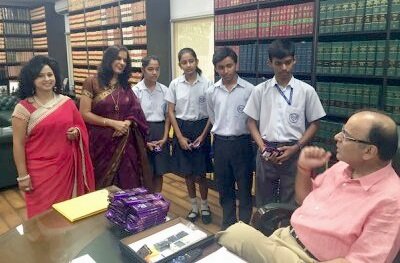 R.D. Rajpal School Students Met the Finance Minister - Dwarka Parichay